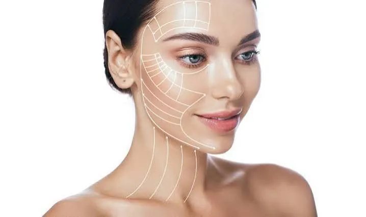 Forma radiofrequency treatment on the face at Hollywood Clinic