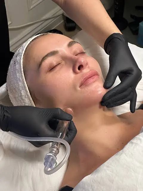 HydraFacial cleansing and resurfacing step